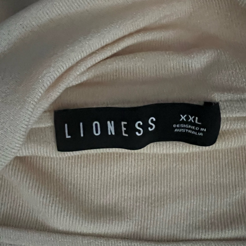Lioness Field of Dreams Dress in oatmeal - Picture 6 of 7
